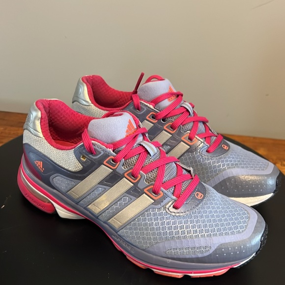 Adidas SuperNova Sneakers EUC - Picture 4 of 17